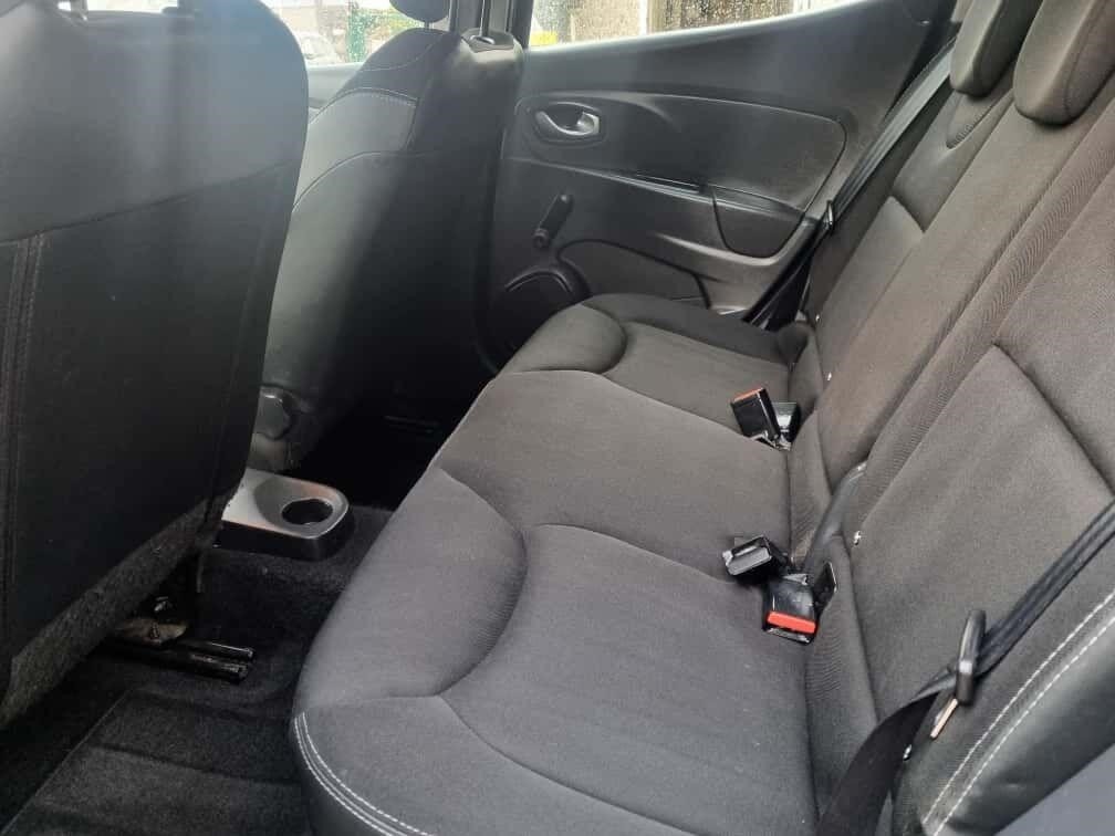 Used Renault Clio 2015 for sale - 76615919: Photo 11