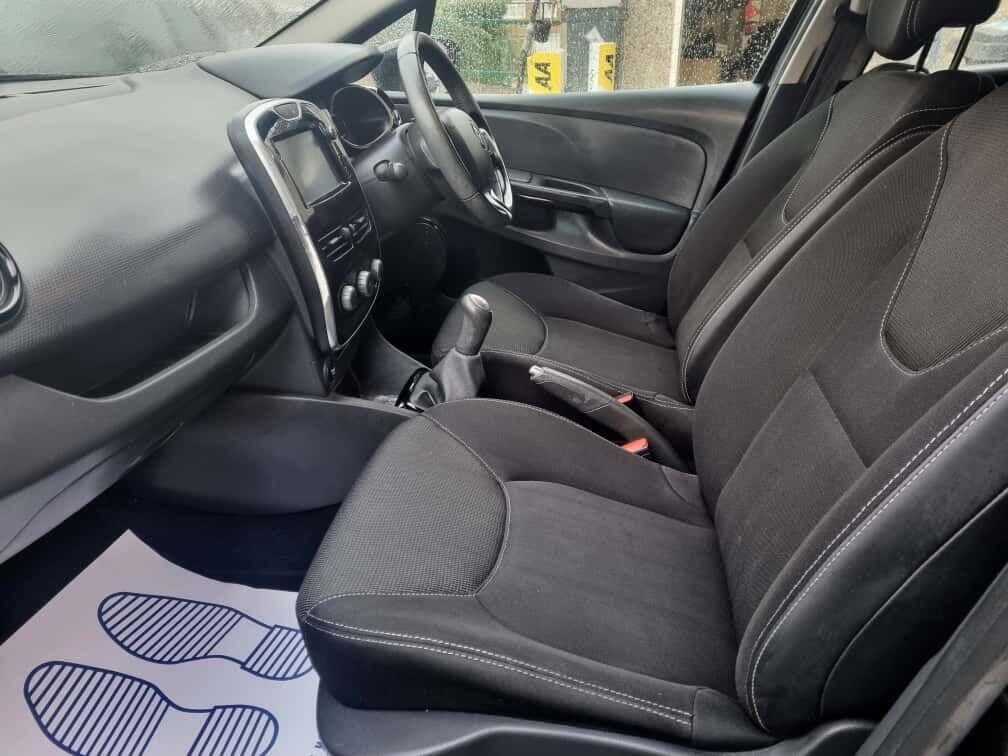 Used Renault Clio 2015 for sale - 76615919: Photo 17