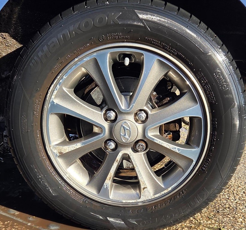 Used Hyundai i10 2015 for sale - 77988821: Photo 12