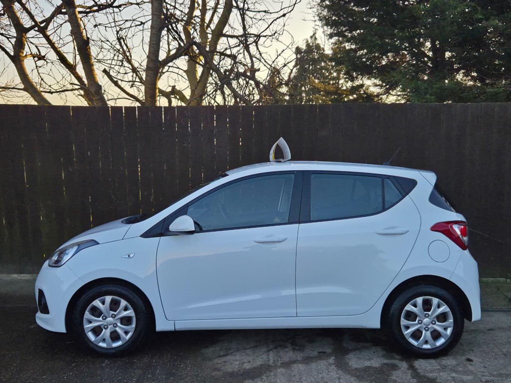 Used Hyundai i10 2015 for sale - 77763102: Photo 5