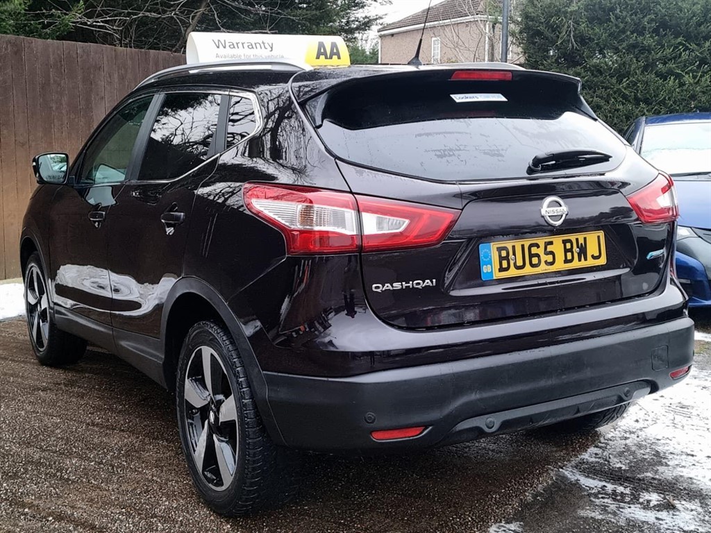 Used Nissan Qashqai 2015 for sale - 77134208: Photo 4