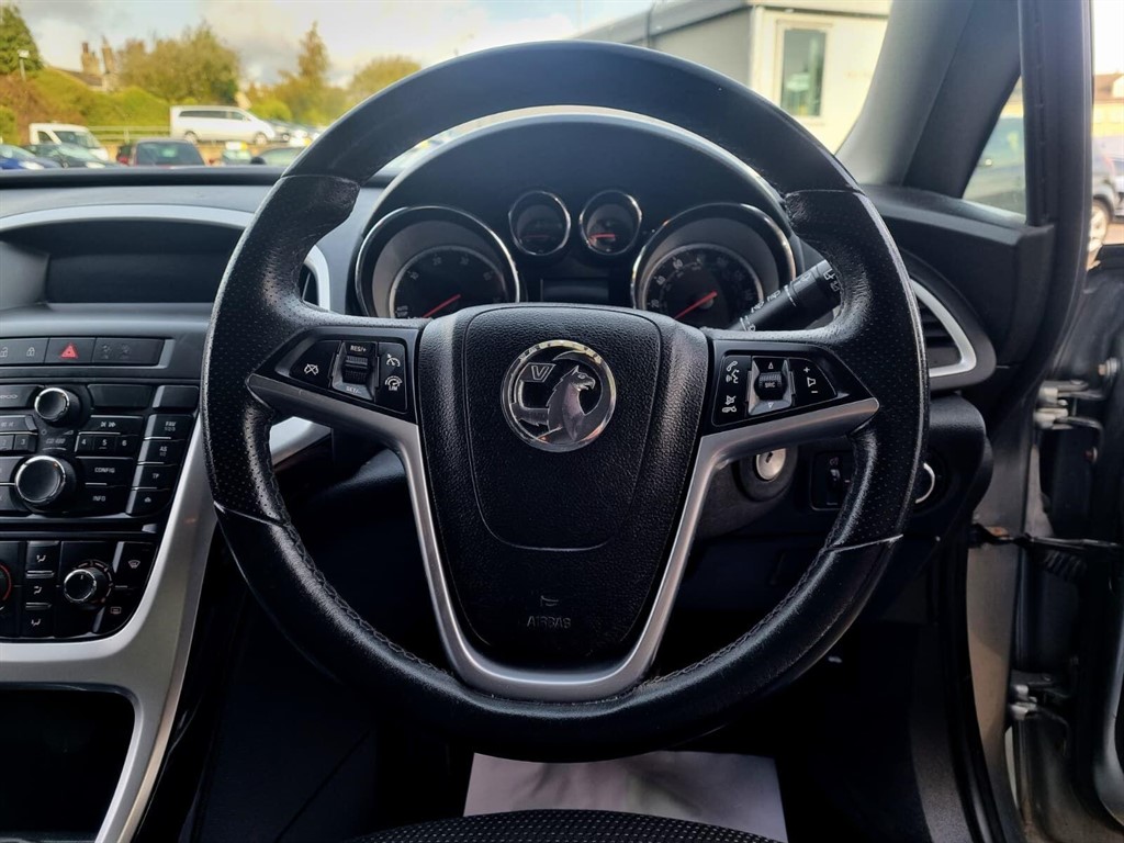 Used Vauxhall Astra 2013 for sale - 76404953: Photo 19