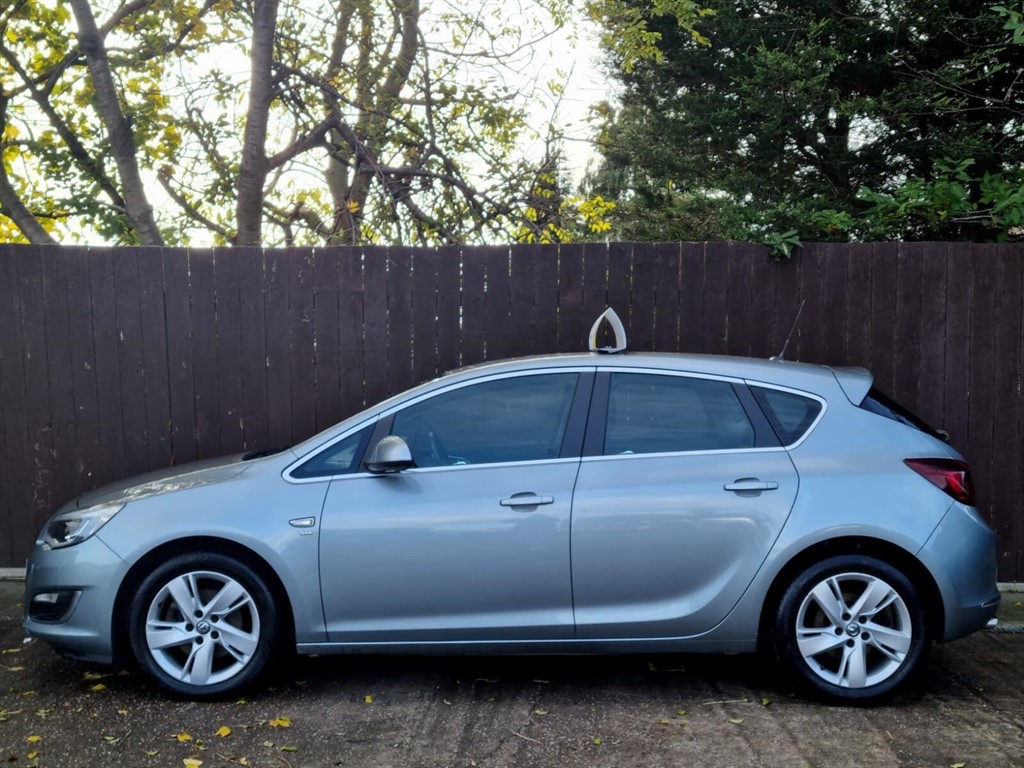 Used Vauxhall Astra 2013 for sale - 76404953: Photo 5