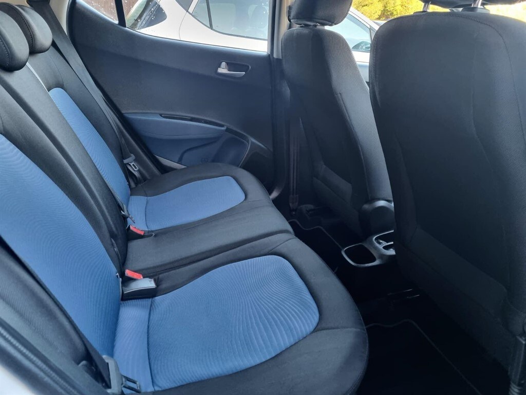 Used Hyundai i10 2015 for sale - 76766592: Photo 11