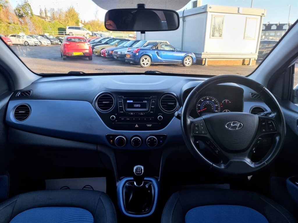 Used Hyundai i10 2015 for sale - 76766592: Photo 9