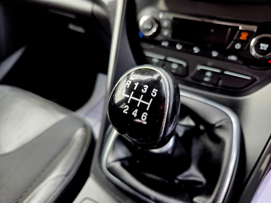 Used Ford Kuga 2015 for sale - 77653377: Photo 10