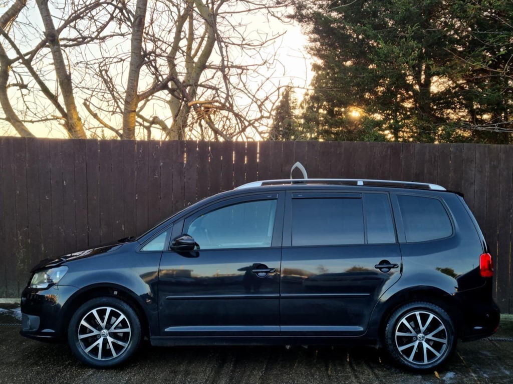 Used Volkswagen Touran 2014 for sale - 77134187: Photo 5