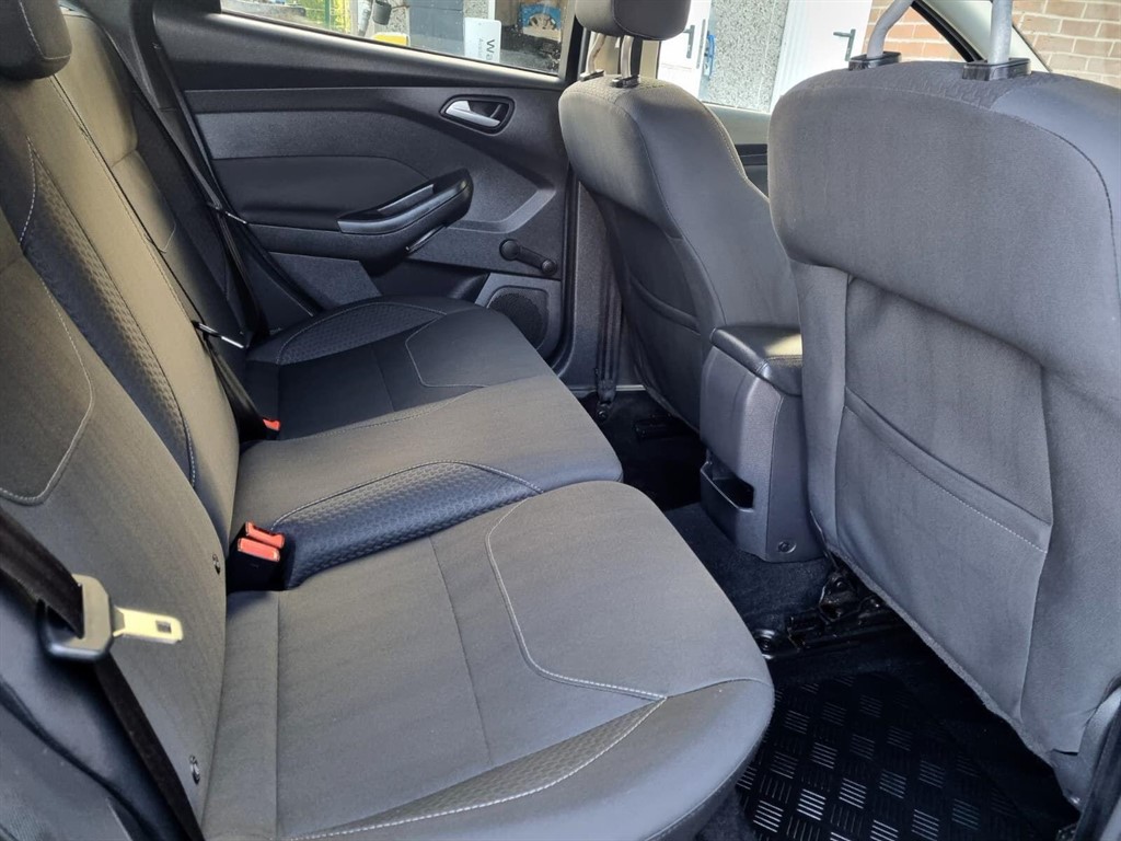 Used Ford Focus 2015 for sale - 76351086: Photo 12