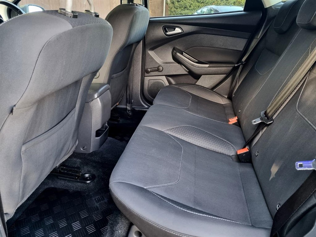 Used Ford Focus 2015 for sale - 76351086: Photo 13