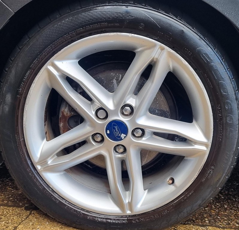 Used Ford Focus 2015 for sale - 76351086: Photo 15