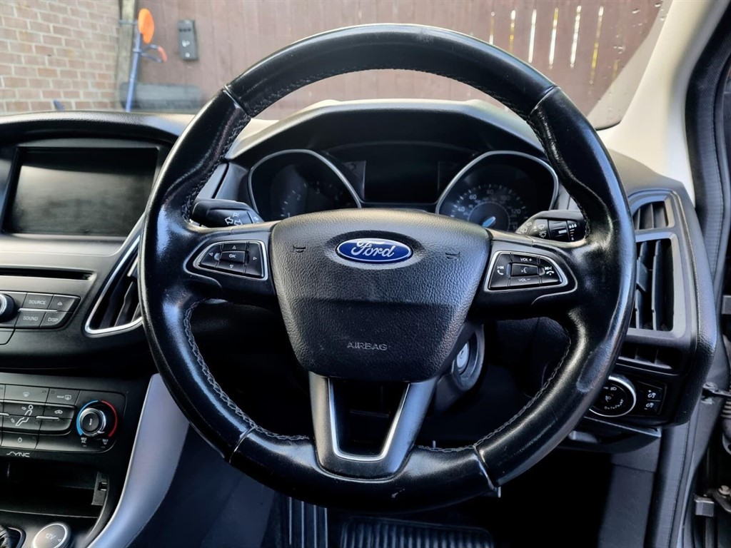 Used Ford Focus 2015 for sale - 76351086: Photo 20