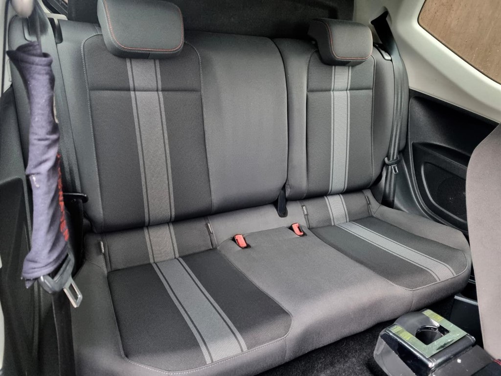 Used Volkswagen up! 2014 for sale - 76400910: Photo 11