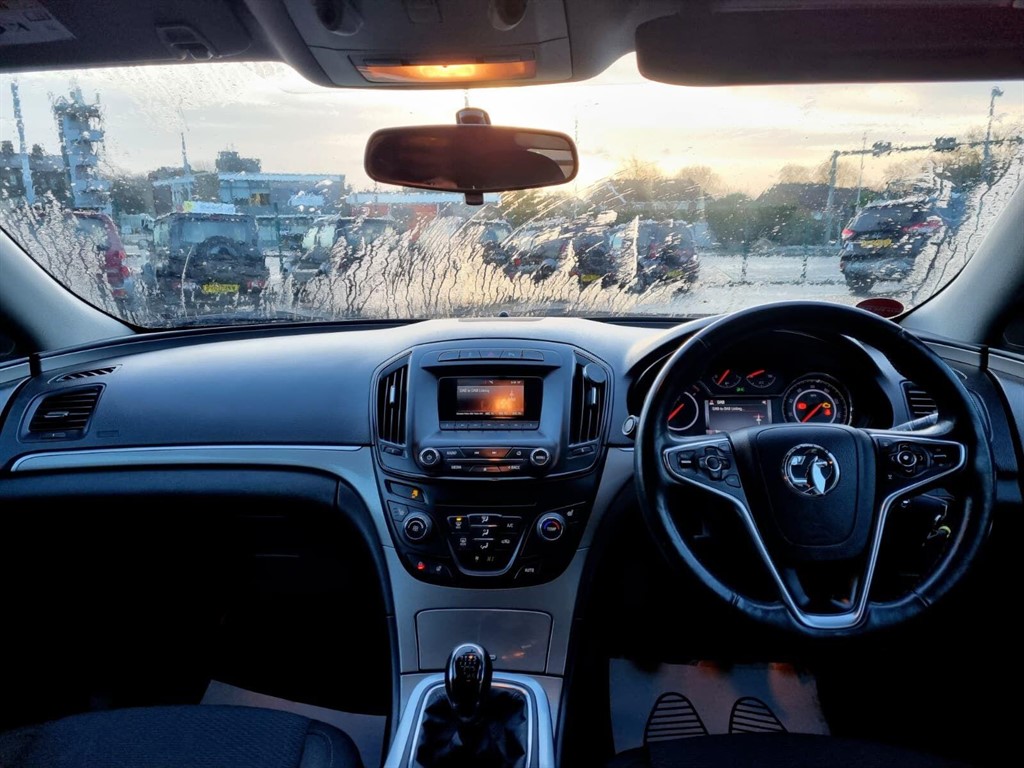 Used Vauxhall Insignia 2015 for sale - 77420694: Photo 10