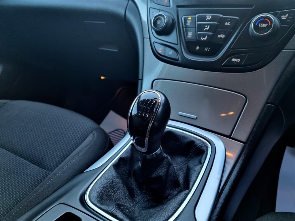 Used Vauxhall Insignia 2015 for sale - 77420694: Photo 9