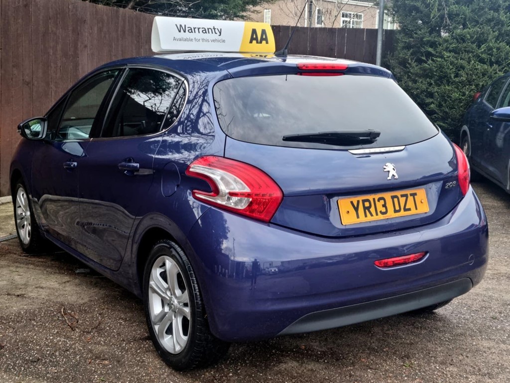 Used Peugeot 208 2013 for sale - 76960362: Photo 4