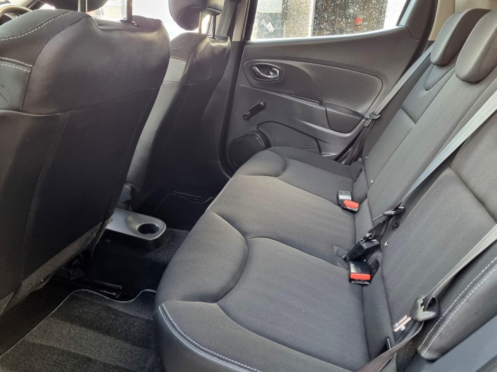 Used Renault Clio 2013 for sale - 76393837: Photo 11