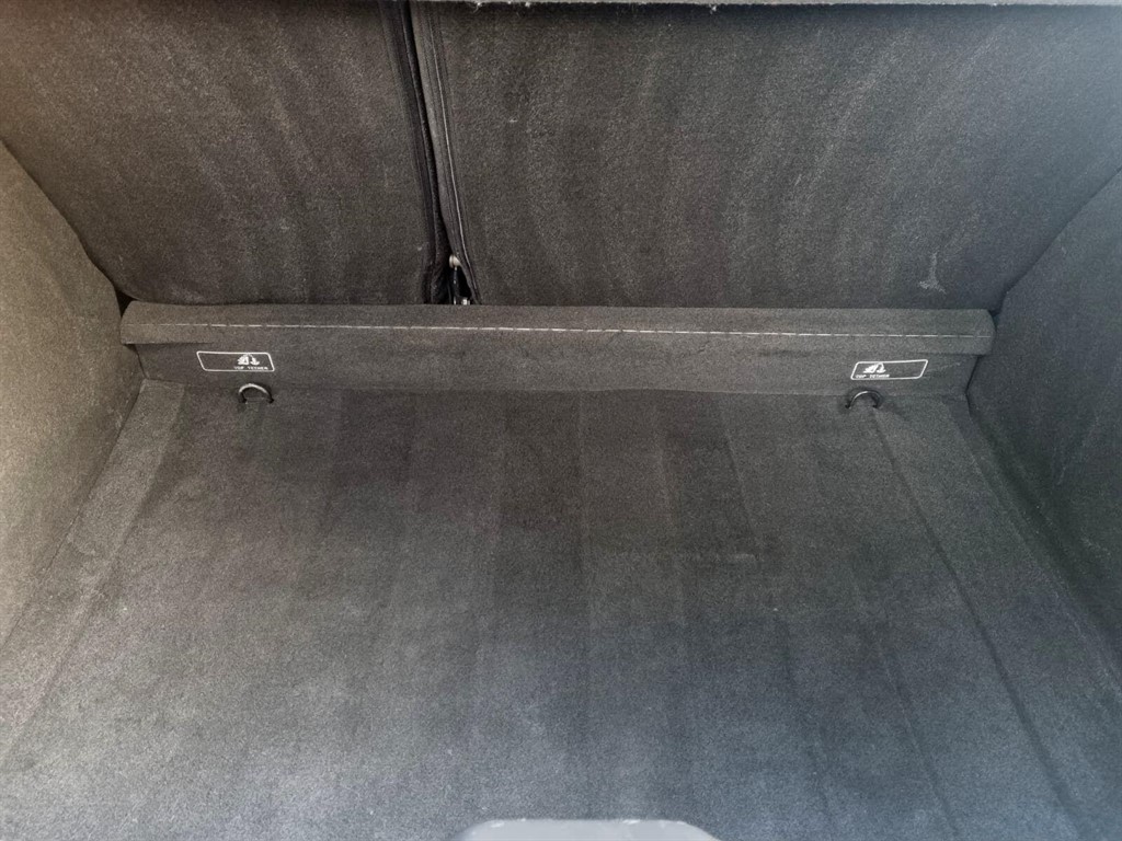 Used Renault Clio 2013 for sale - 76393837: Photo 17