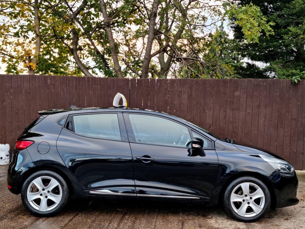 Used Renault Clio 2013 for sale - 76393837: Photo 7