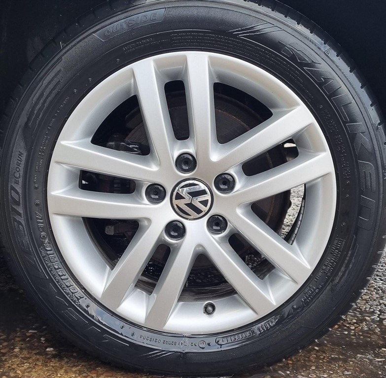 Used Volkswagen Touran 2012 for sale - 76351110: Photo 10