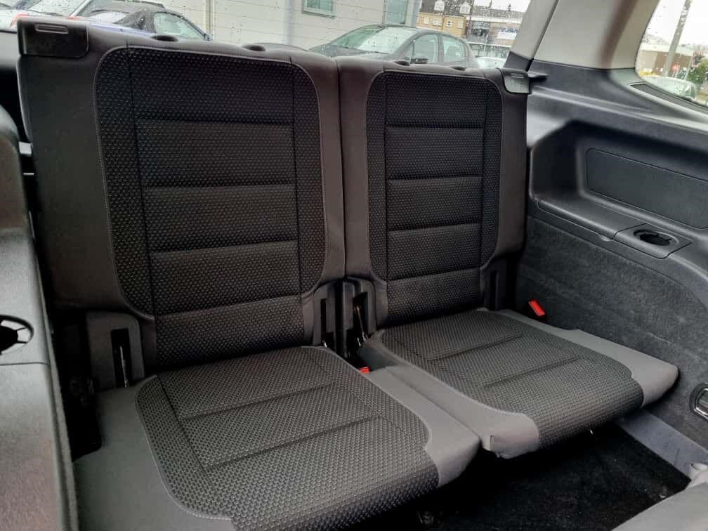 Used Volkswagen Touran 2012 for sale - 76351110: Photo 25