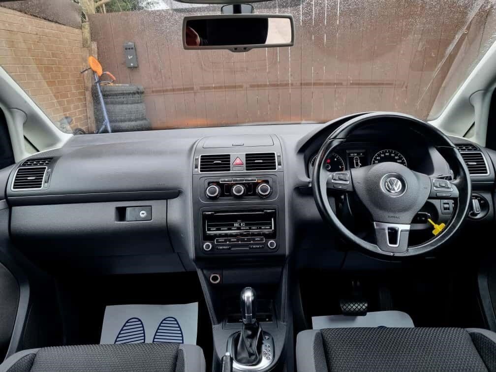 Used Volkswagen Touran 2012 for sale - 76351110: Photo 32