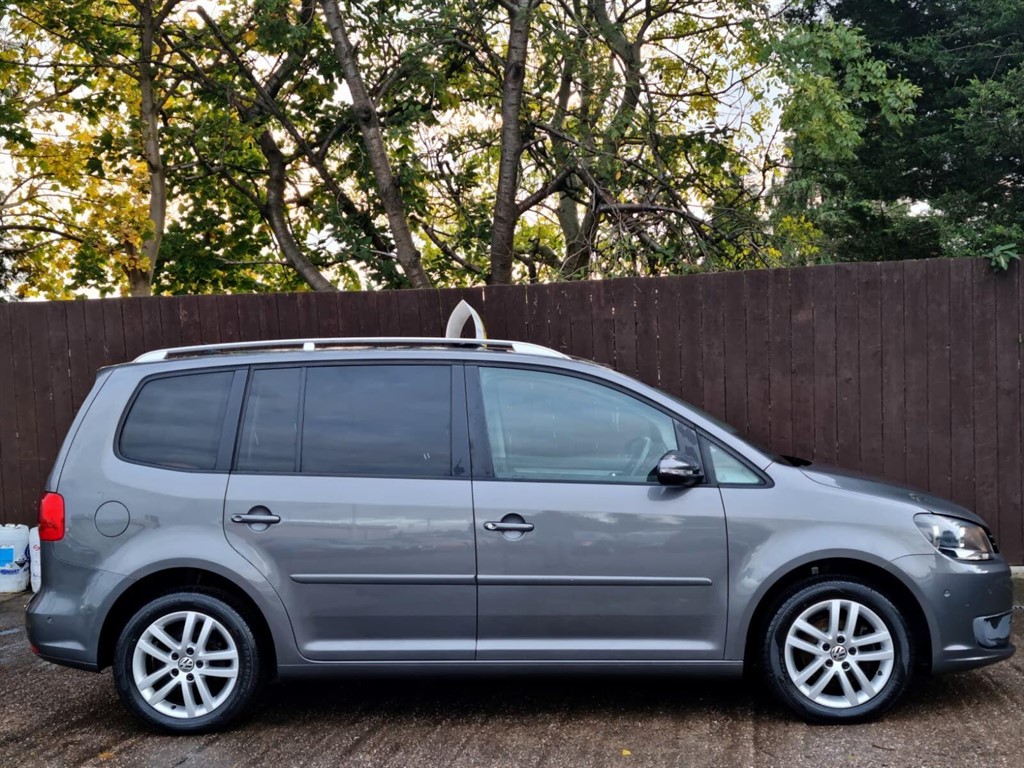 Used Volkswagen Touran 2012 for sale - 76351110: Photo 7