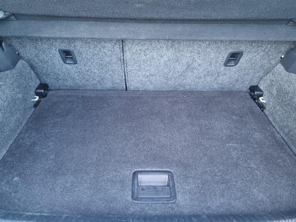 Used Volkswagen Polo 2014 for sale - 76861997: Photo 17