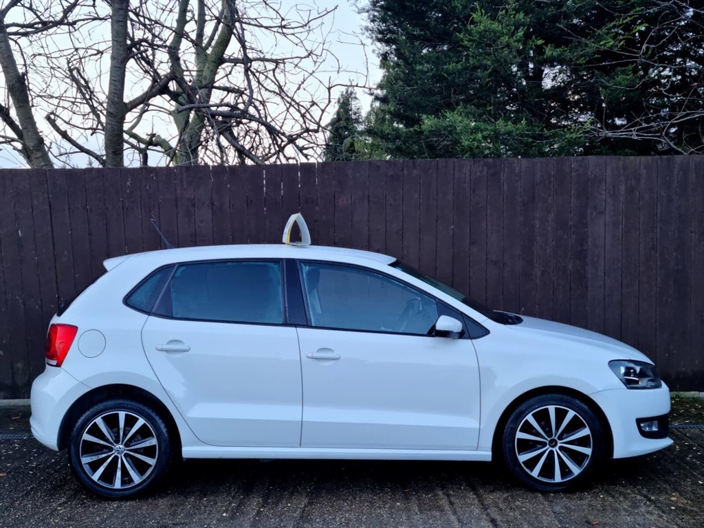 Used Volkswagen Polo 2014 for sale - 76861997: Photo 7