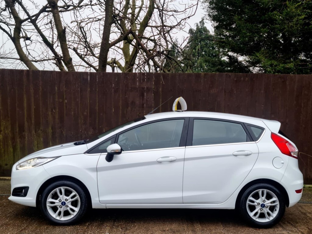 Used Ford Fiesta 2016 for sale - 77435391: Photo 4