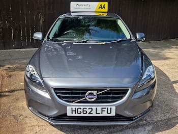 Used Volvo V40 2013 for sale - 79369175: Photo