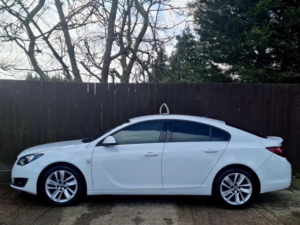 Used Vauxhall Insignia 2017 for sale - 77641042: Photo 5