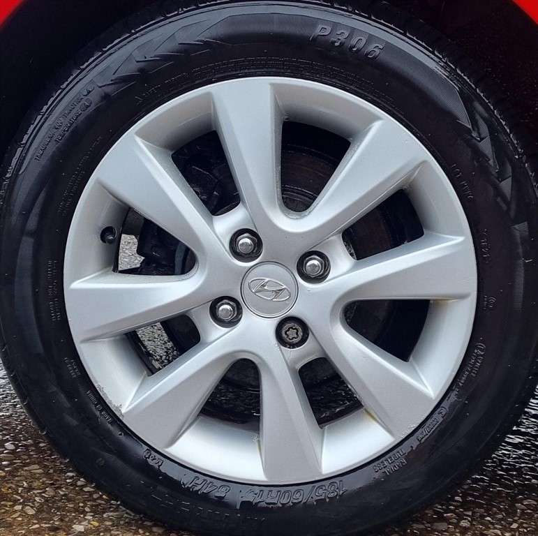 Used Hyundai i20 2012 for sale - 76717646: Photo 10