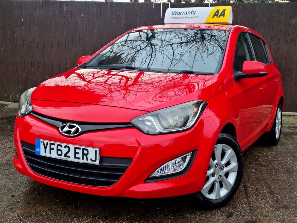 Used Hyundai i20 2012 for sale - 76717646: Photo 2