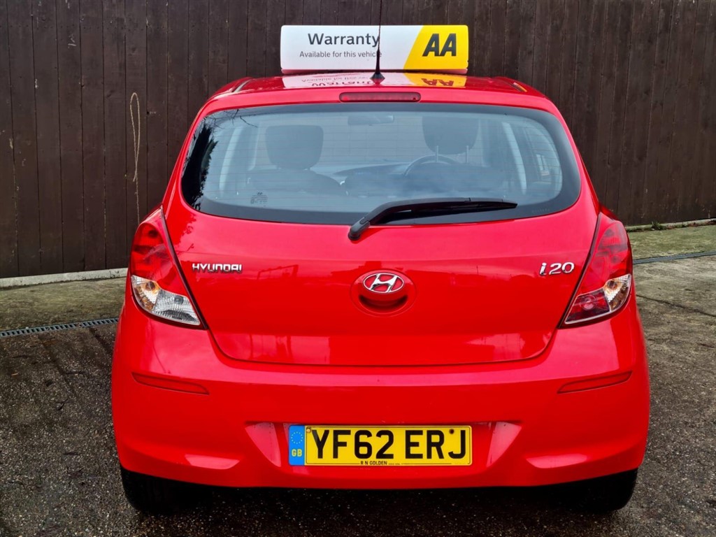 Used Hyundai i20 2012 for sale - 76717646: Photo 8