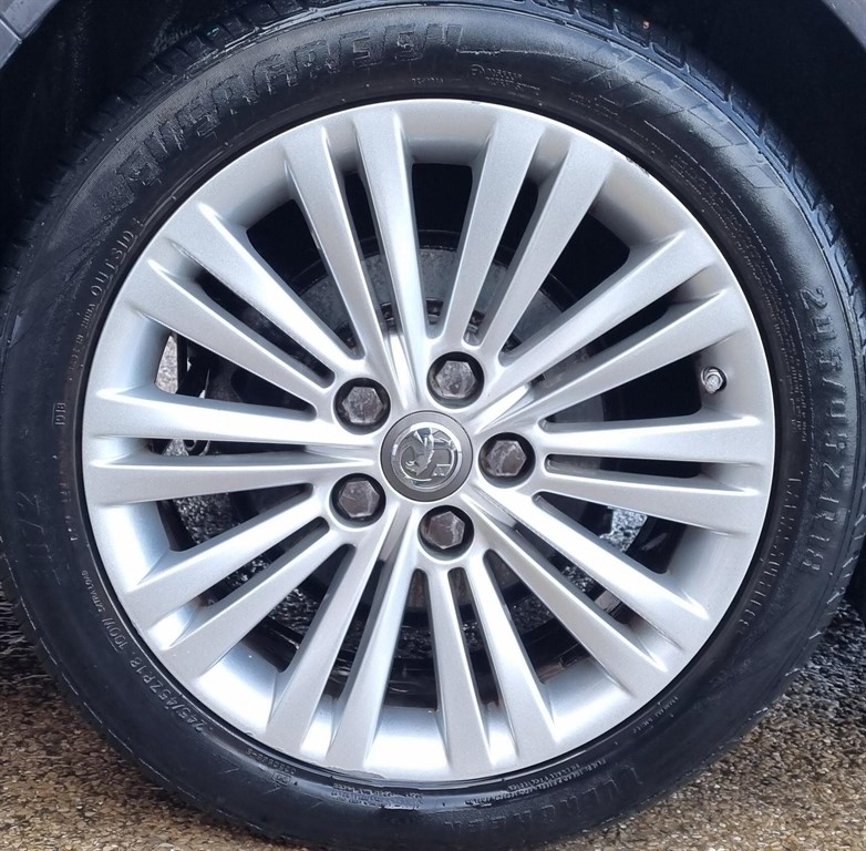 Used Vauxhall Insignia 2015 for sale - 76966995: Photo 9