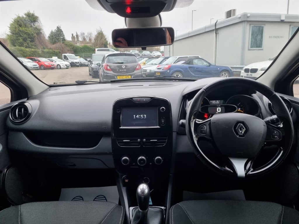 Used Renault Clio 2015 for sale - 77063531: Photo 9