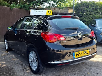 Used Vauxhall Astra 2015 for sale - 79219898: Photo