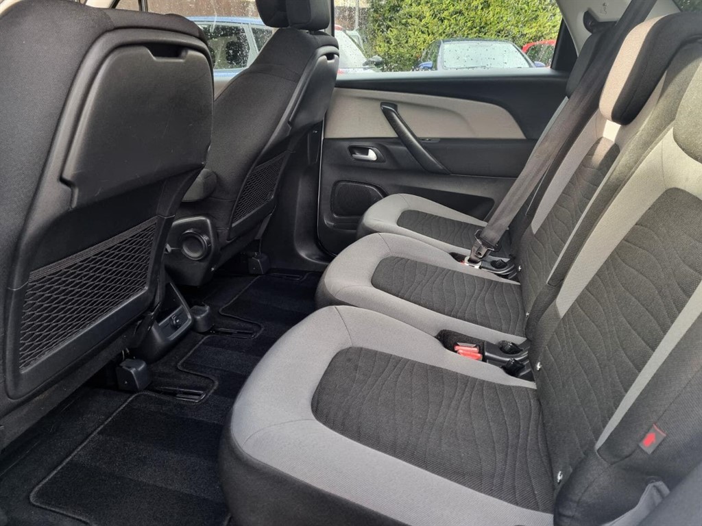 Used Citroen C4 Picasso 2015 for sale - 76704679: Photo 11