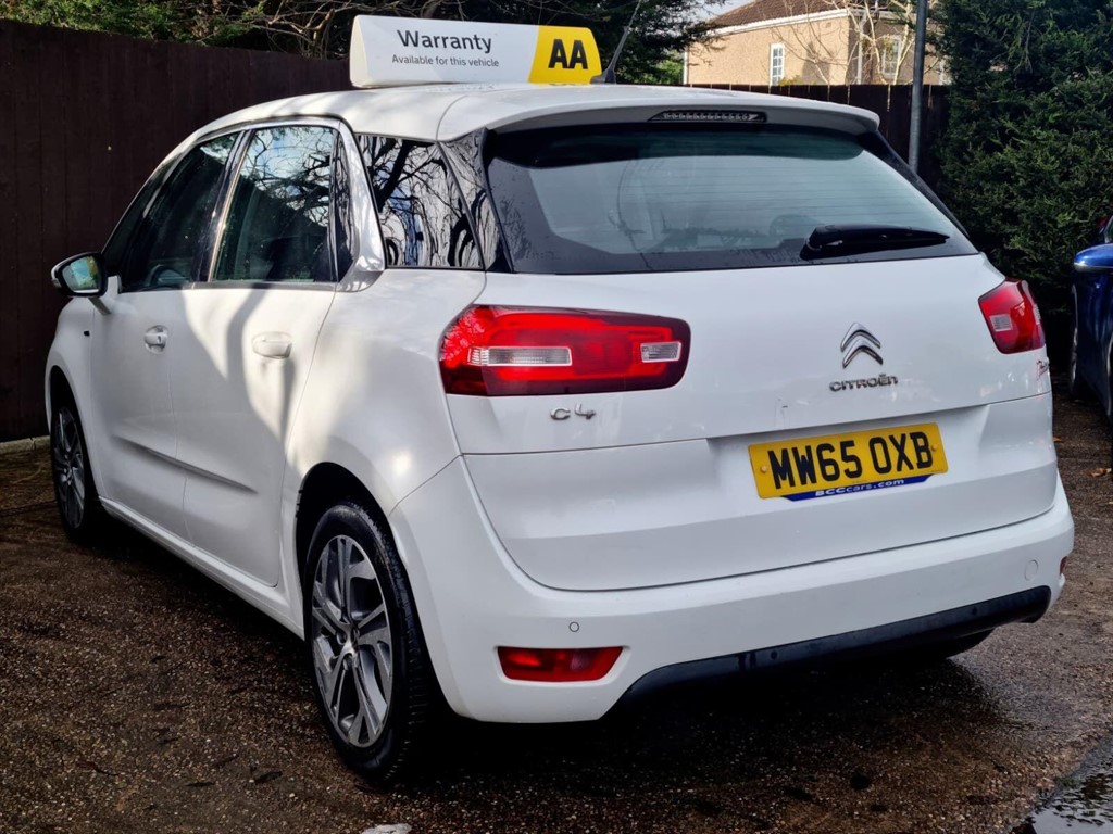 Used Citroen C4 Picasso 2015 for sale - 76704679: Photo 4