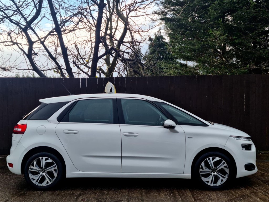 Used Citroen C4 Picasso 2015 for sale - 76704679: Photo 7