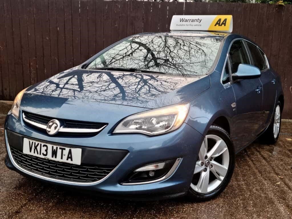 Used Vauxhall Astra 2013 for sale - 76640638: Photo 3