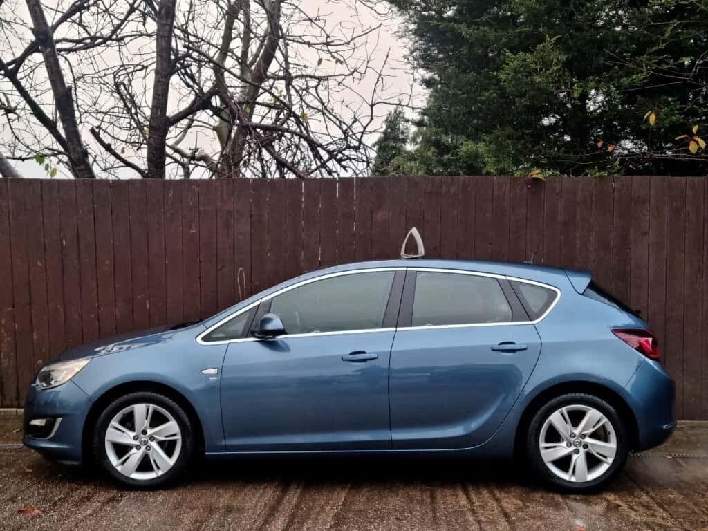 Used Vauxhall Astra 2013 for sale - 76640638: Photo 5