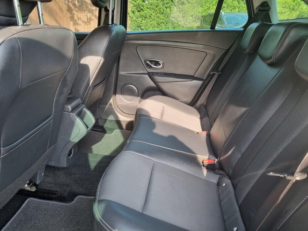 Used Renault Megane 2015 for sale - 77526446: Photo 11