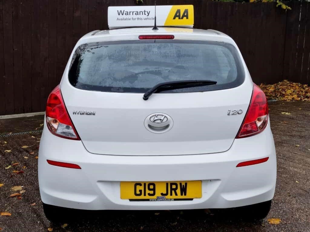 Used Hyundai i20 2013 for sale - 76532402: Photo 6