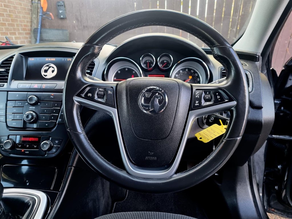 Used Vauxhall Insignia 2013 for sale - 76393809: Photo 21