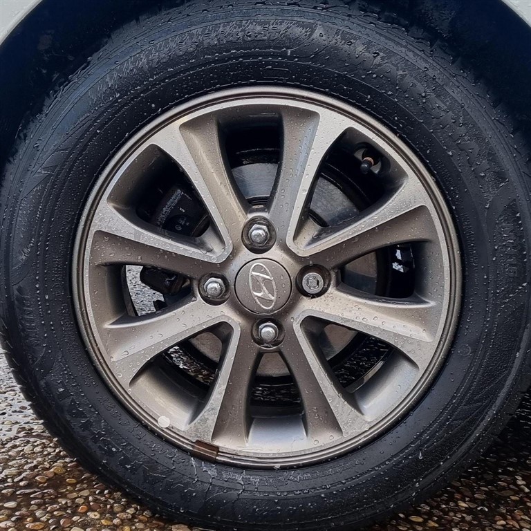 Used Hyundai i10 2015 for sale - 76393806: Photo 15