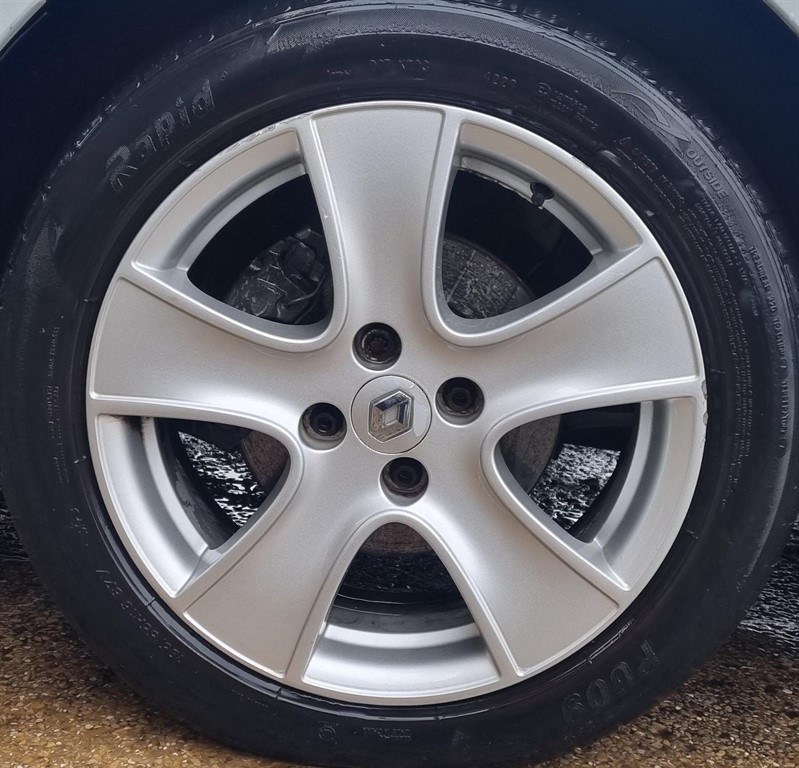 Used Renault Clio 2016 for sale - 76960385: Photo 11