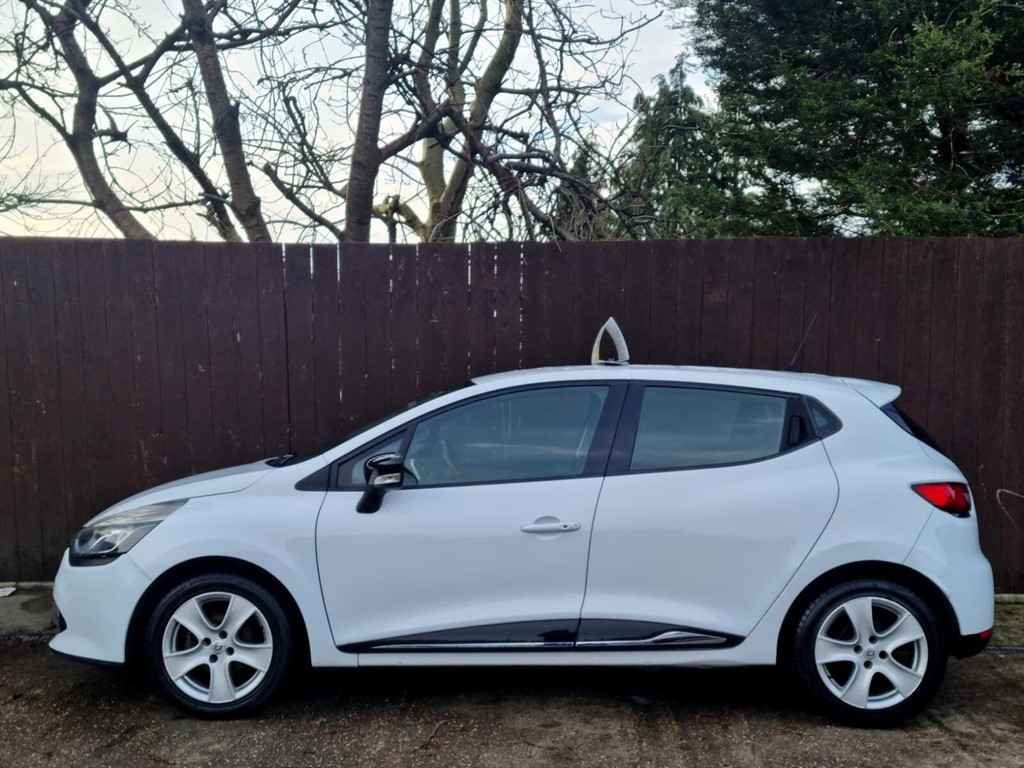 Used Renault Clio 2016 for sale - 76960385: Photo 5