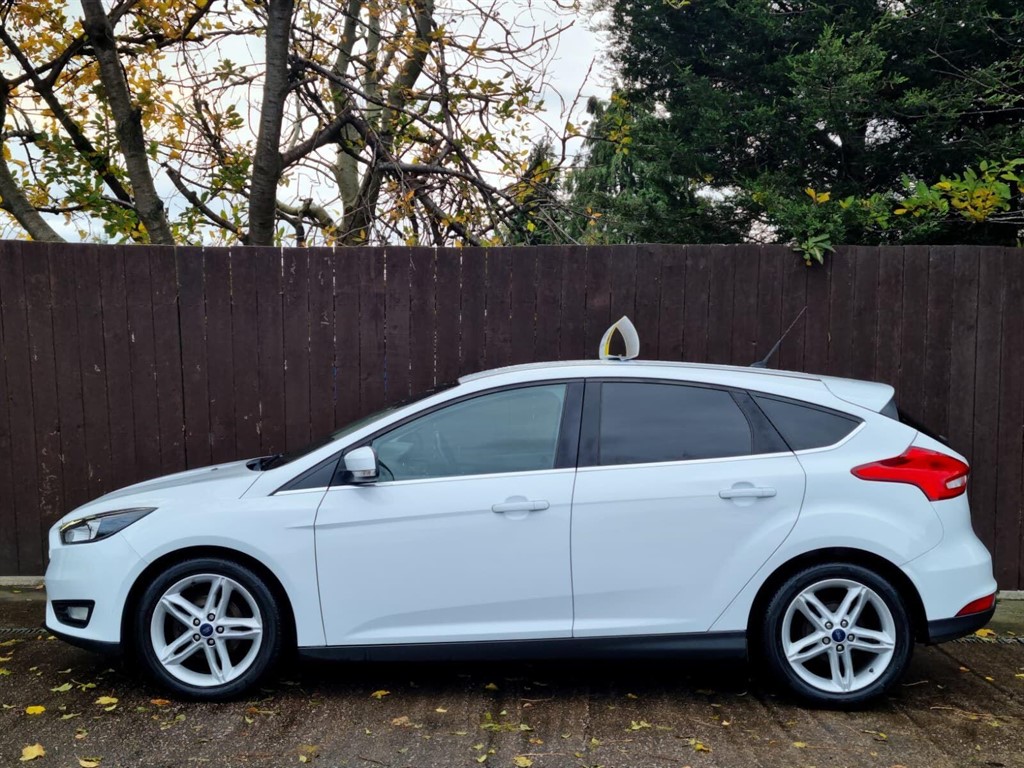 Used Ford Focus 2015 for sale - 76476274: Photo 5