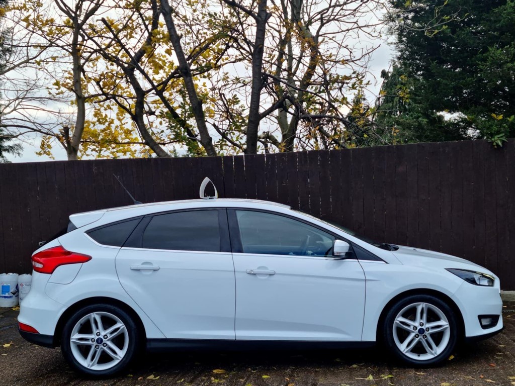 Used Ford Focus 2015 for sale - 76476274: Photo 7